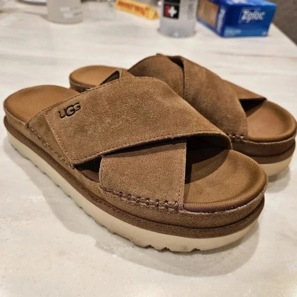 UGG Goldenstar Suede Slides Size 9 Color Beige - Picture 4 of 10